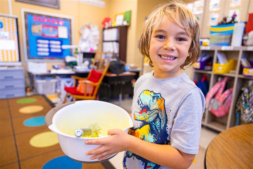 Fairview Elementary students make green eggs and ham